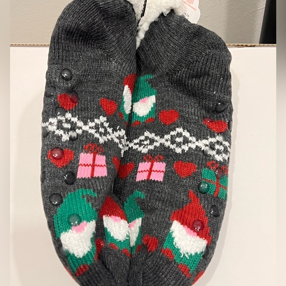 Fuzzy Slippers Holiday - Size 4 - 10 - Picture 6 of 7
